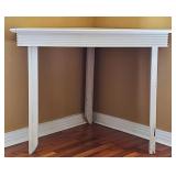 White Accent Decorator Corner Table