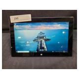 Windows 8 Pro Surface Tablet 128 GB With Charger
