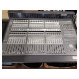 Avid Digidesing C24 Control Surface Mixer with