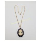 Vintage Faux Cameo With Gold Tone Chain