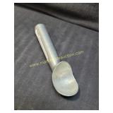 Retired Pampered Chef Aluminum Ice Cream Scoop
