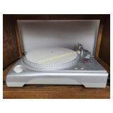 ION iTTUSB Turntable - Converts vinyl records to