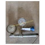 2) Pressure Gauges 4ï¿½ - All-Pro 15 PSI pressure