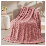 NEW $49 (70'x80') Faux Rabbit Fur Throw Blanket