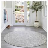 NEW $90 (4') Round Rug