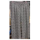 (24) Torrid Stretch Dress Pants