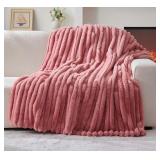 NEW $56 (T) Lotus Karen Faux Fur Blanket