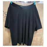 (22/24) Black V-Neck Short Sleeve Dress Shirt