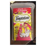 454 g Temptations Beef & Turkey Cat Treat