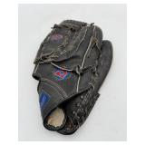 Venture Youth Baseball Glove (Used)