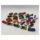 Hot Wheels Diecast Cars Lot (30pcs) (Used)