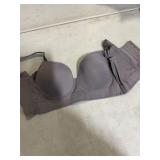NEW $30 (36/80D) Fashion Deep Cup Bra Hides Back
