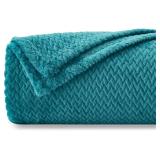 NEW $37 (Q) Super Soft Silky Flannel Blanket