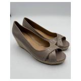 Jessica Peep Toe Wedge Shoes (Women's 10M)