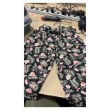 USED Women's (XL) Floral Capri Loose Fitting Pants