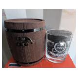 B/New.$45.Mens Custom Drinking Glass In Oak Barrel