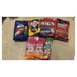 8pcs Sweet & satly Snack Bundle