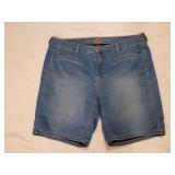 (16) Love & Legend Denim Bermuda Shorts