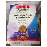 5 x 198 g Kong Join The Club Sandwich Dog Treats