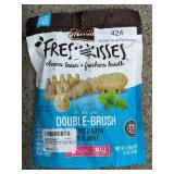 269 g Fresh Kisses Double Brush chews