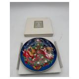 Avon 1996 Christmas Plate w/ Box