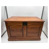Large Wooden Storage Chest Trunk 24ï¿½ x 15ï¿½ x 16ï¿½