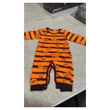 NEW SIZE:80 Halloween-themed