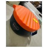 USED $50 (40oz) Microwave Ramen Bowl with Lid