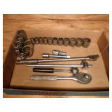 Variety of 1/2' Sockets and Ratchets