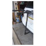 Rear hitch-mnt bike rack