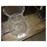 Collapsible fish basket