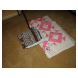 Hand-quilted double bed quilt and assorted bath to