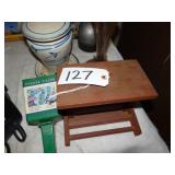 Assorted bird feeders