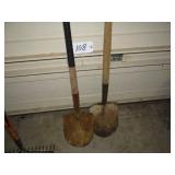 2 dirt shovels