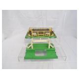 Lionel Cattle Corral and Milk Platform