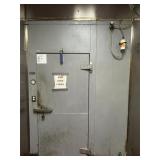 14' x 7' Beer Keg Walk In Cooler w. Taps