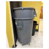 35 Gal Garbage Cans with Wheels