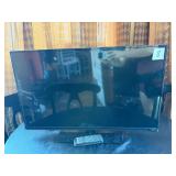 Vizio 32' TV w. Remote