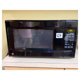 GE Countertop Microwave - Black