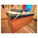 Stationary Massage / Spa Service Bed w....