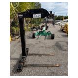 Heiden 6000 Lb Capacity Self Leveling Crane...