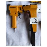 Bostitch DS-3219 Pneumatic Carton Closing Stapler