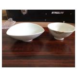 Two vintage Japanese bowls