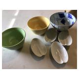 Vintage 4 leaf shaped bowls & three regular bowls