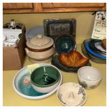 Vintage Pottery Craft USA 4 Qt. Tureen & Collec..