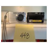 2 Sony digital cameras untested