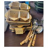 Temptations 'Old World' bakeware with metal tri..