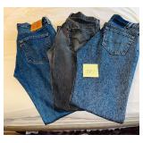 Womenï¿½s Levi Button up Jeans