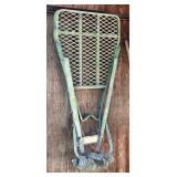 Vintage, unbranded climbing tree stand featurin..