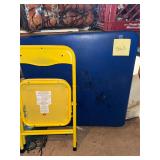 Childï¿½s folding table and chair